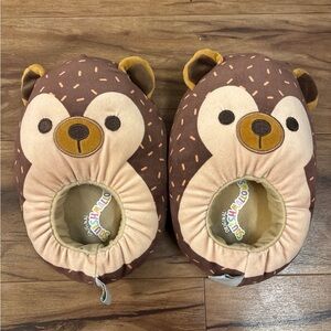 Squishmallows Hans The Hedgehog Slippers Youth 2/3